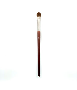 #204 (2nd gen.)Small Flat Eye Shadow Brush.